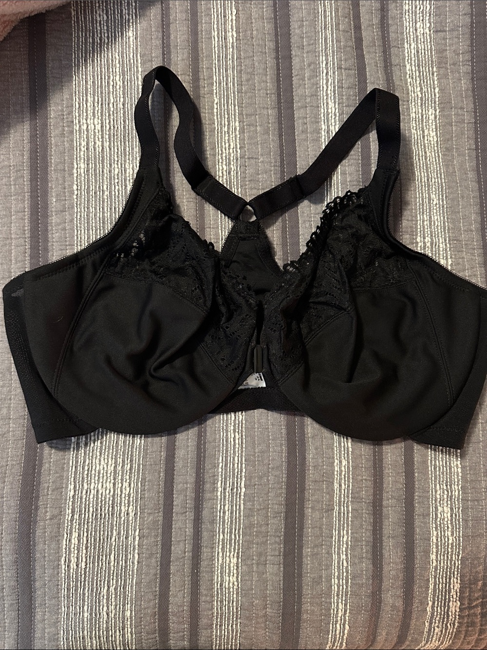 NWOT Glamorise Black Lace-Accent Full Support Bra